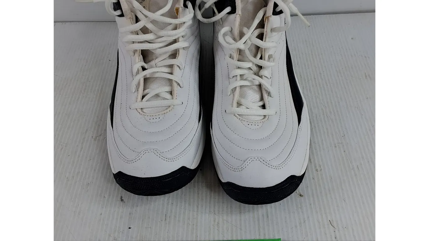 Reebok Sneakers - Size 10 1 /2