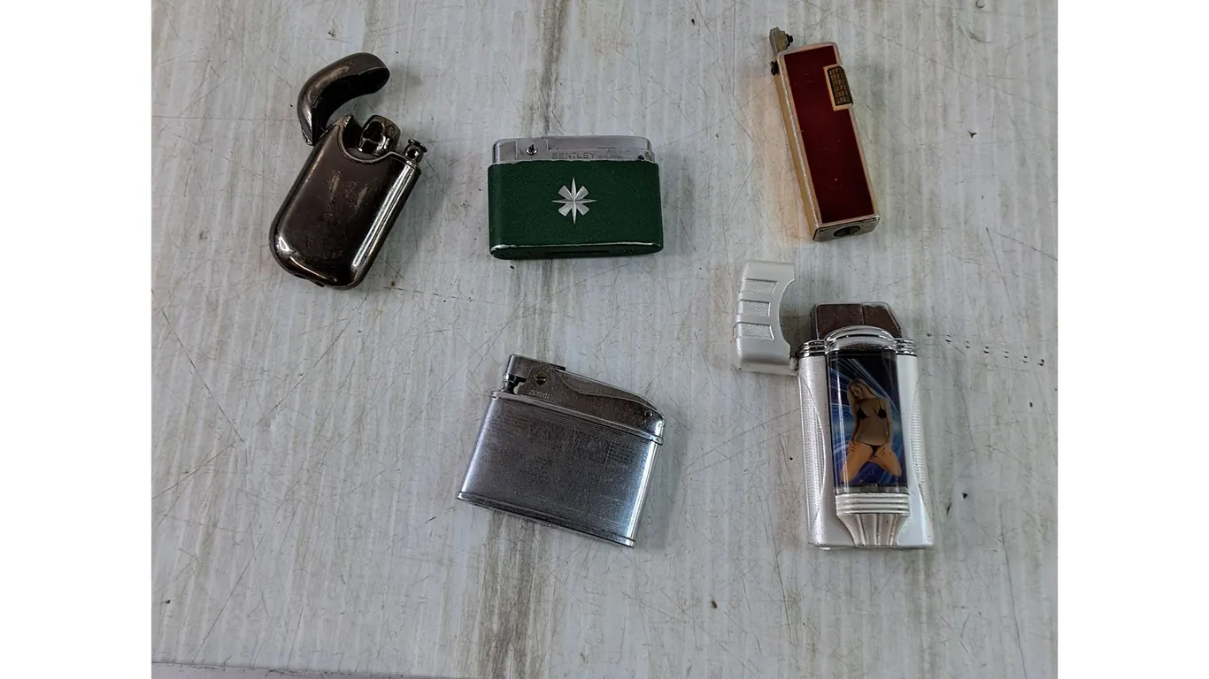 (5) Lighters All As-Is