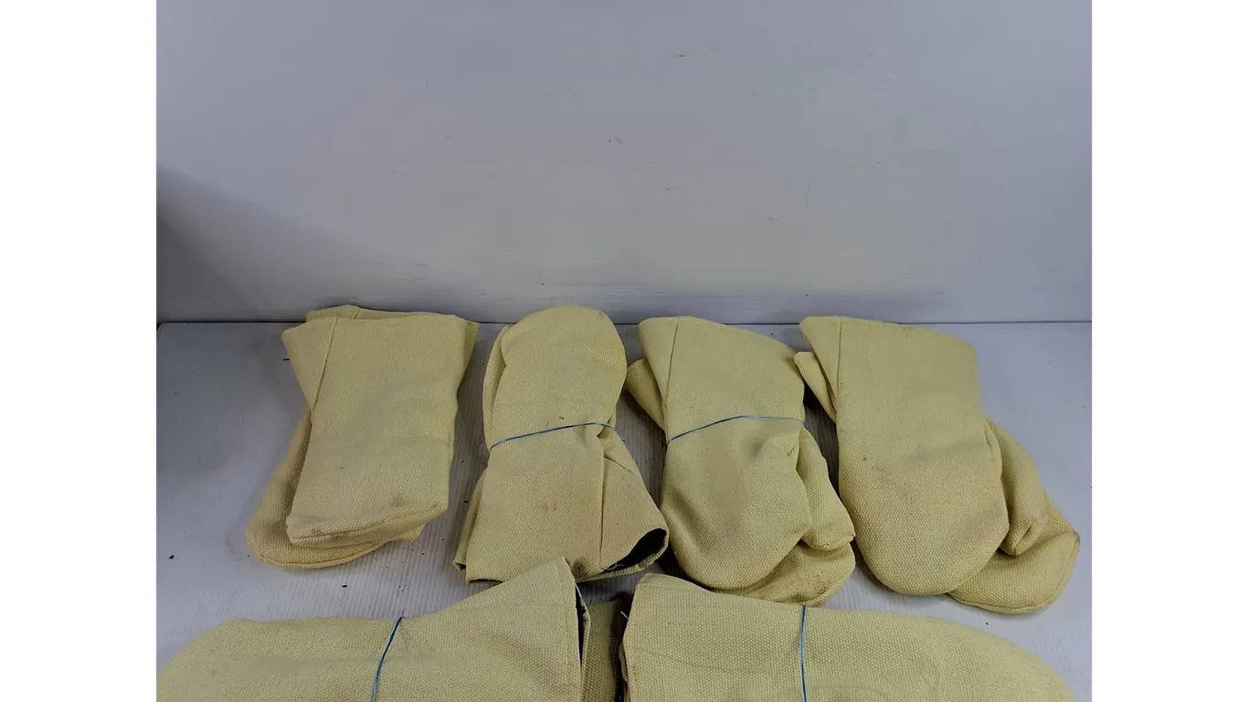 Fire Resistant Mittens