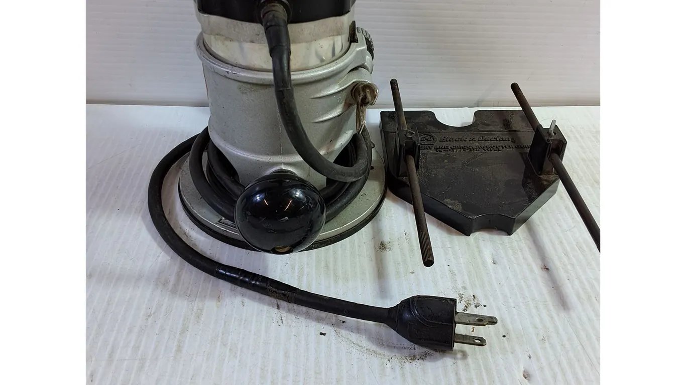 Black & Decker Circular Router & Router Guide - Tested - Working