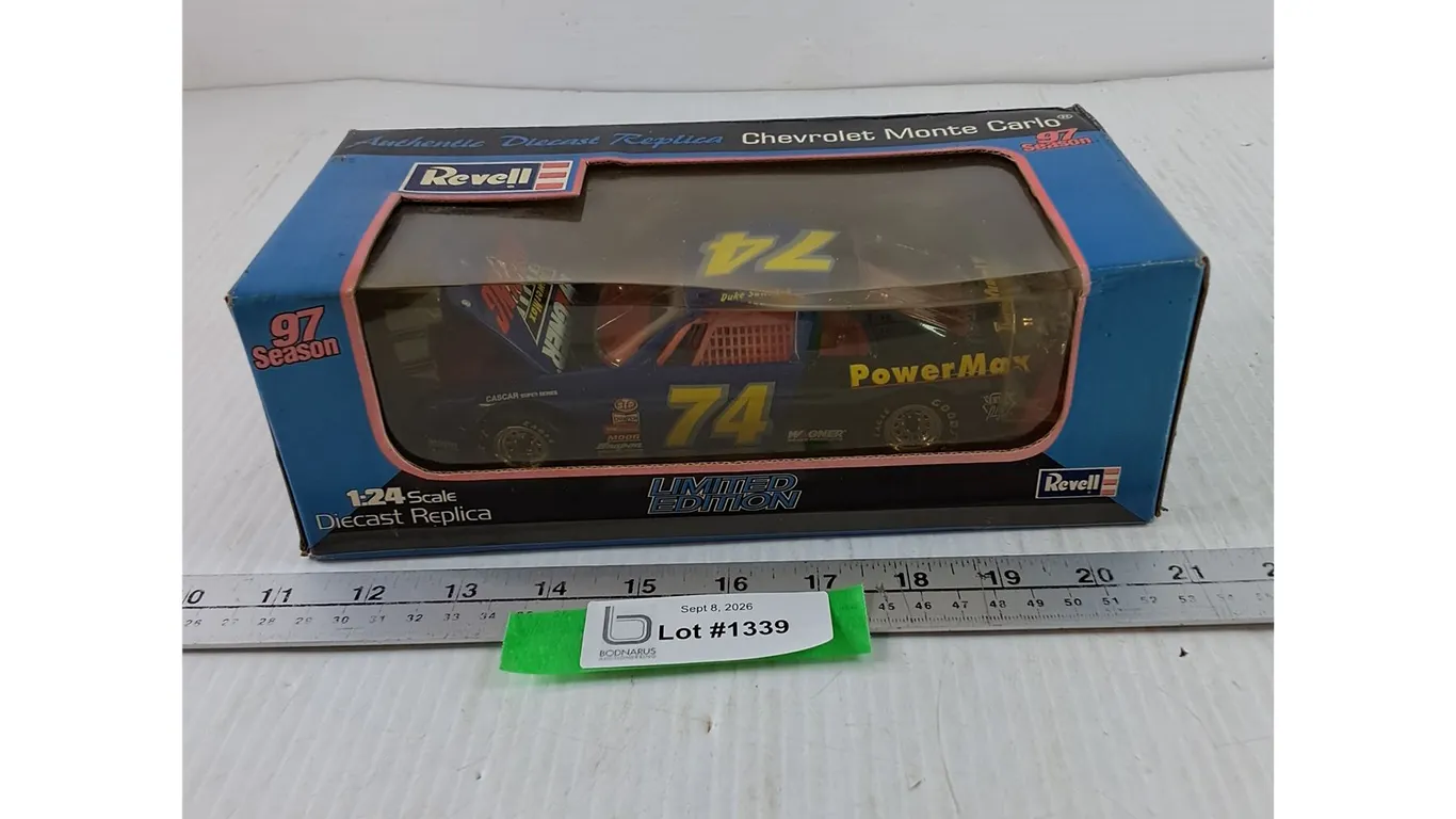 Reveal Chevrolet Monte Carlo 1997 Season Miniature 1:24 Car In Box