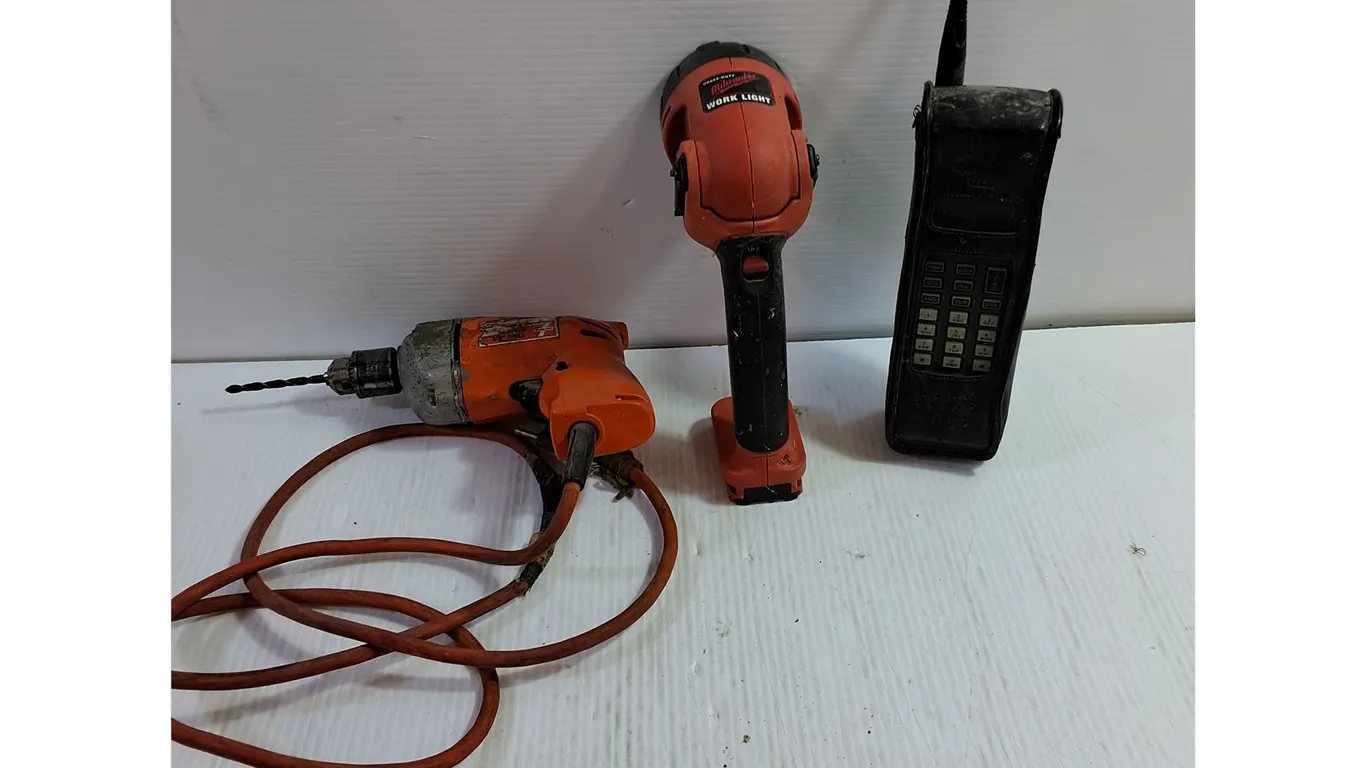 Black & Decker 3/8" Drill - Tested & Working, Milwaukee Flashlight & STS Phone - Untested