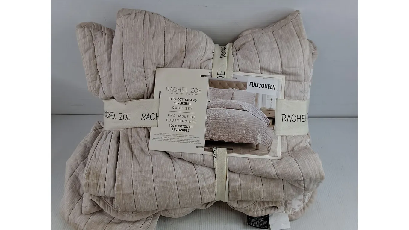 Rachel Zoe 100% Cotton & Reversible Quilt Set