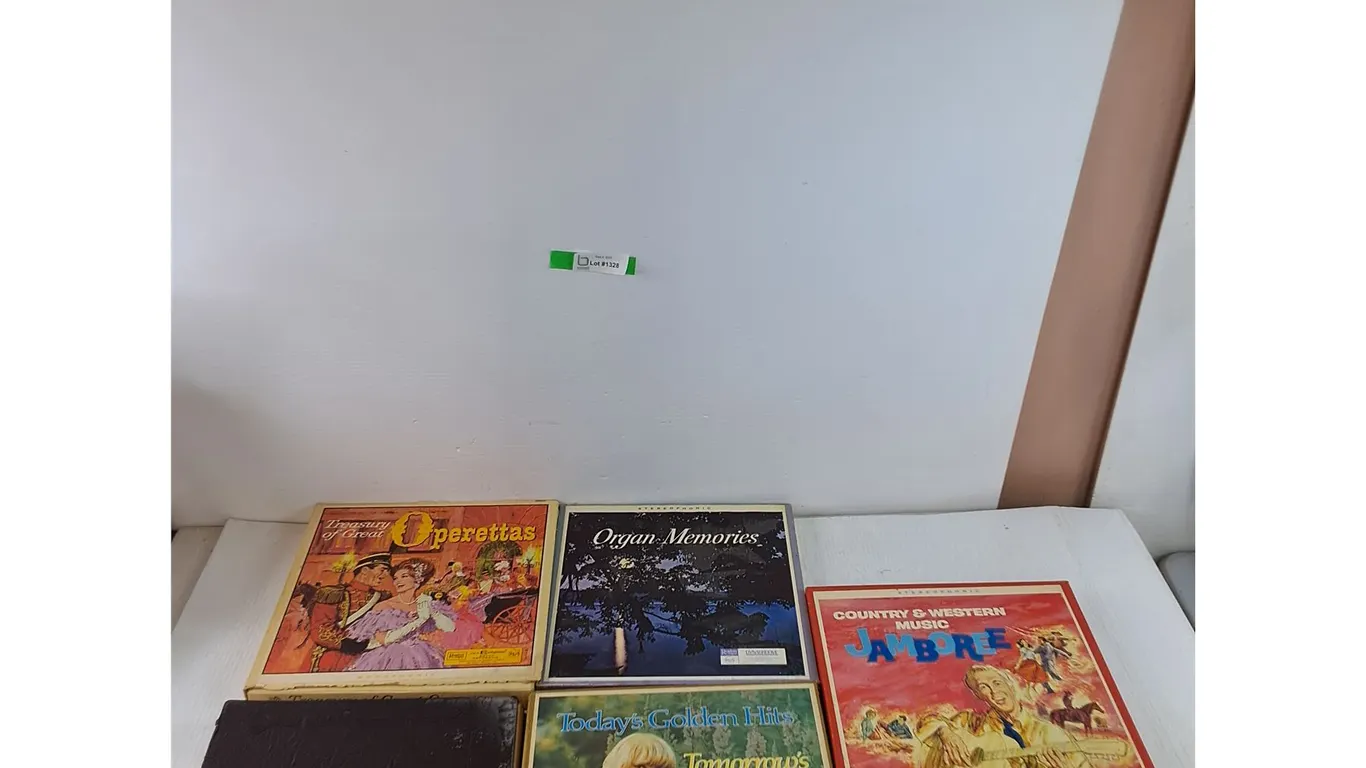 (5) Vinyl Record Bundles, Organ Memories, Operettas, His Master's Voice, Holden Hits, Western Jambor