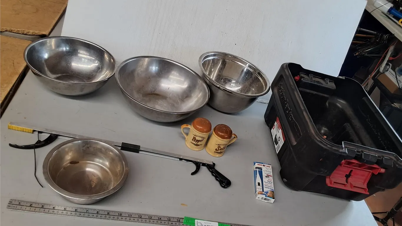 Thermometer, Stainless Steel Bowls, Grabber Tool, Misc. Can't Ship