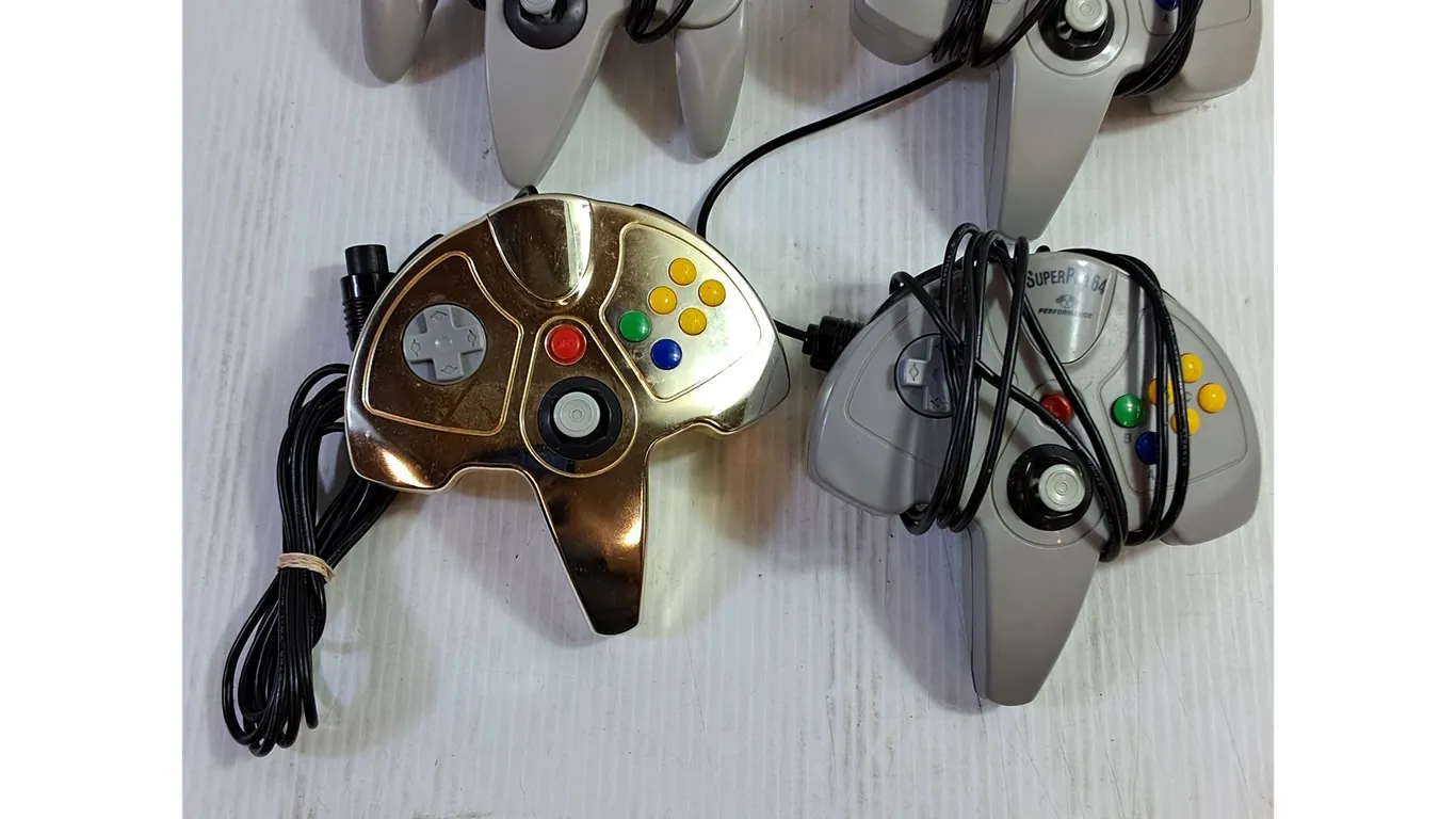 (4) Nintendo 64 Controllers - Super 64 & Superpad 64