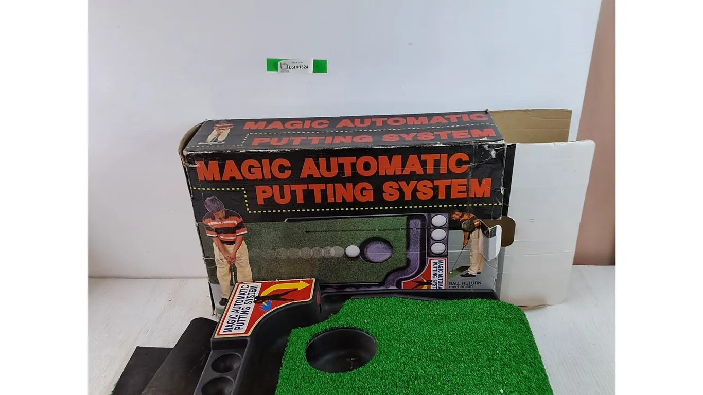 Magic Automatic Putting System Mini Golf Mechanism As-Is