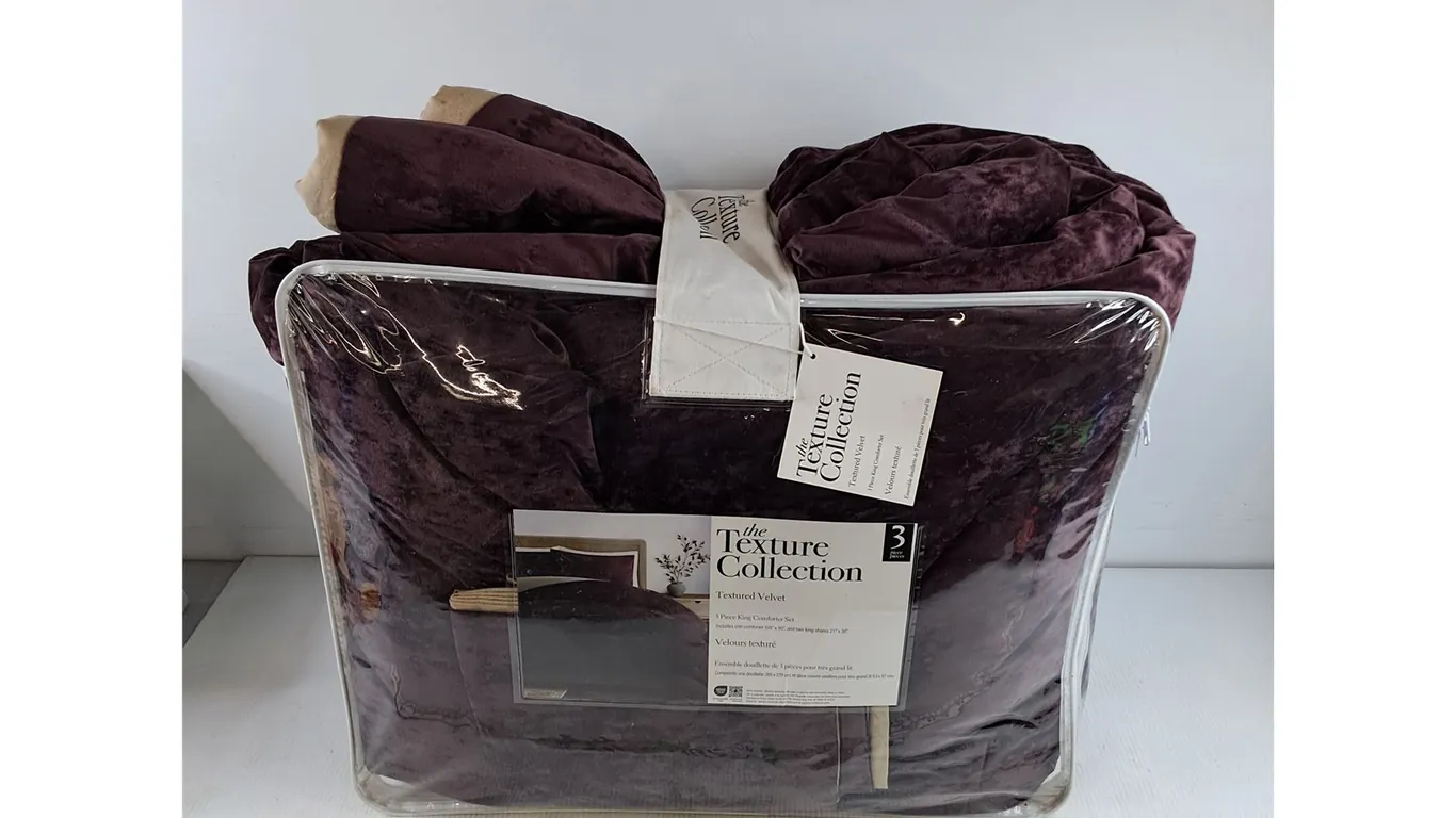 Texture Velvet 3 Piece King Comforter Set