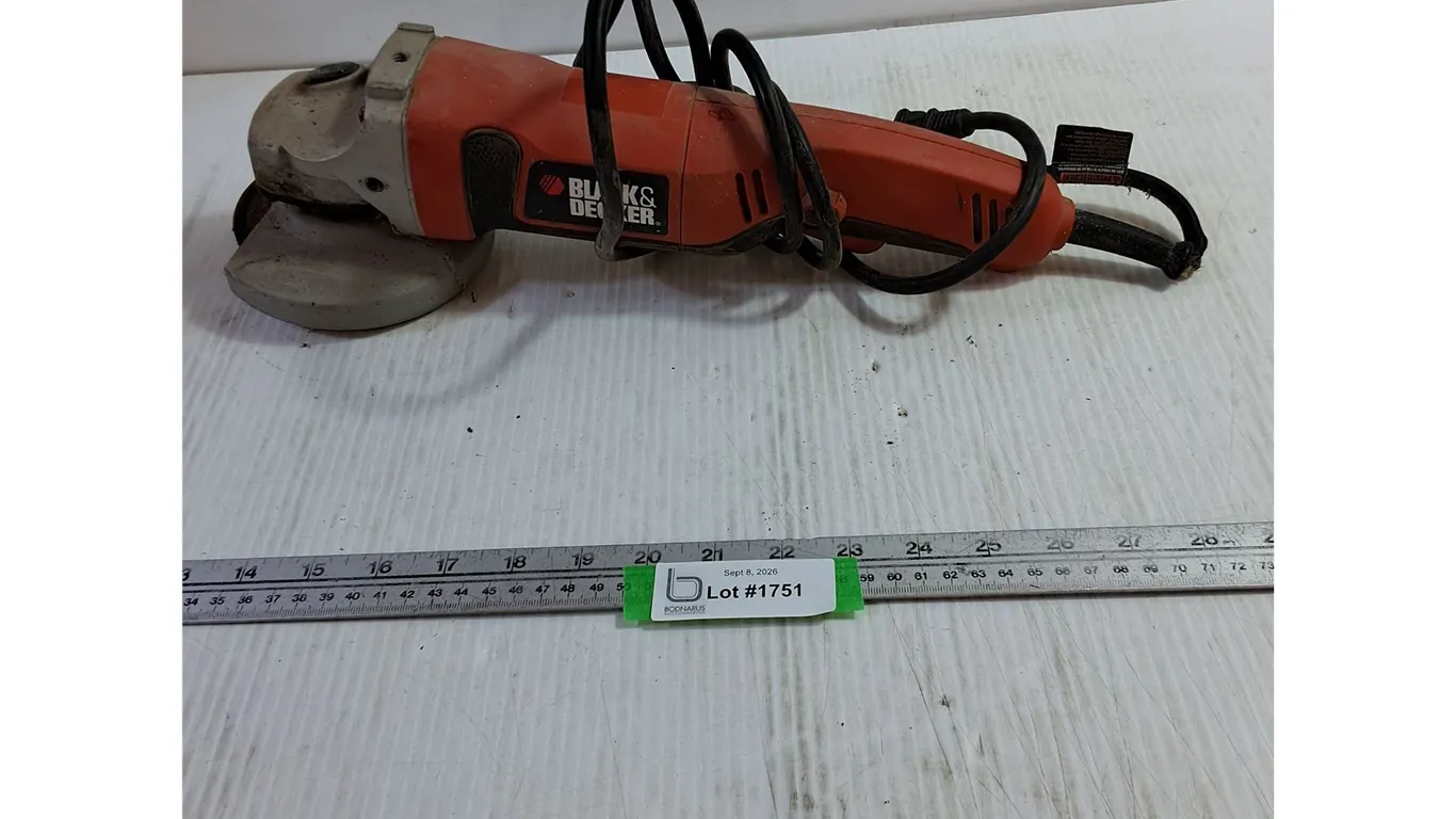 Black & Decker Electric Angle Grinder - Tested & Working - As Is