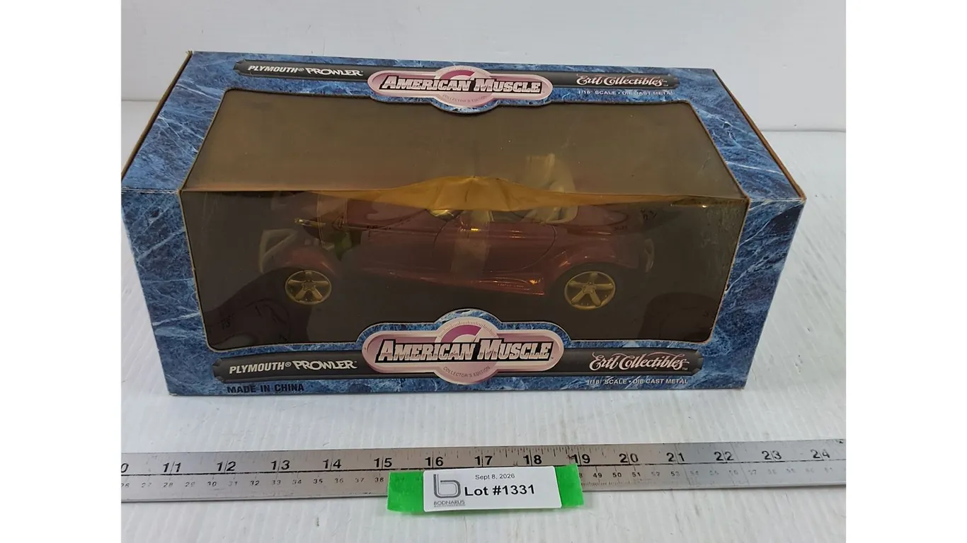 Plymouth Prowler American Muscle Miniature Car 1:18 Sealed In Box