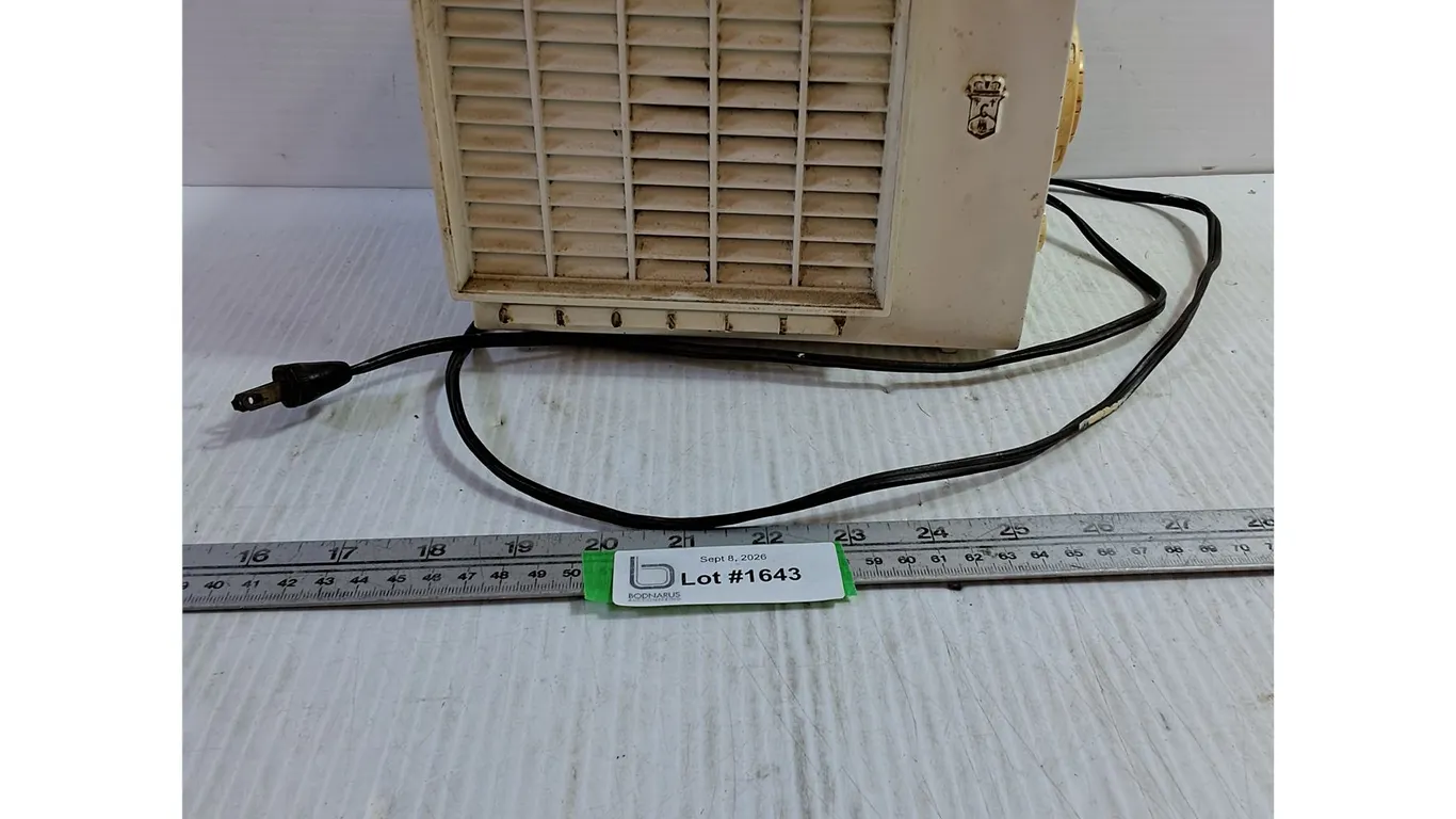 Crosley Power Operated Radio - Untested