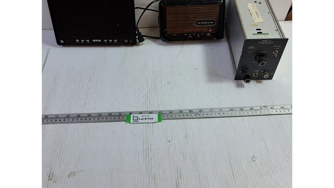 FM•AM Digital Clock Radio, TFT LCD Digital Color Monitor/TV, Mixer - Untested