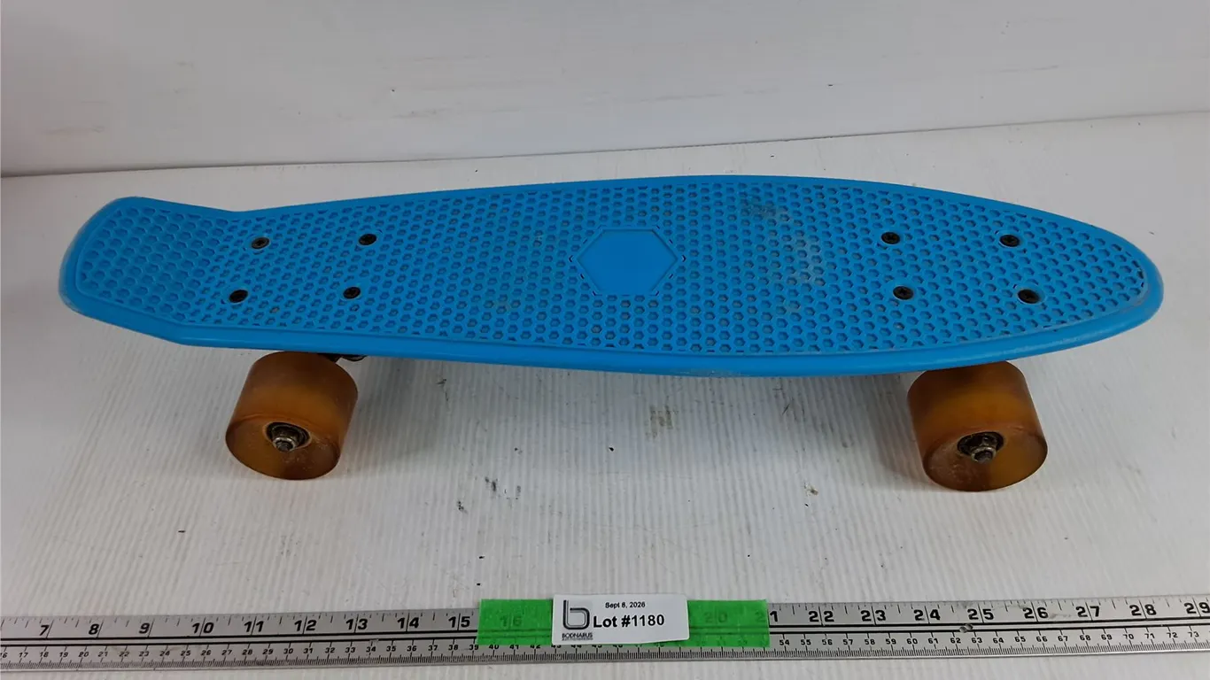 Skateboard - PICKUP ONLY