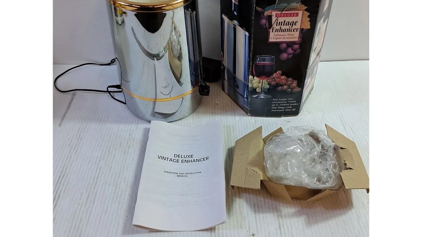 Deluxe Vintage Enhancer for Wine - Untested