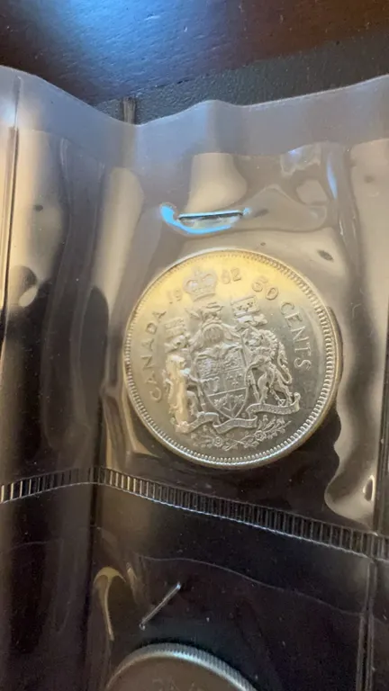 1962 Canada 50 Cents 80% Silver Coin, 11.66g
