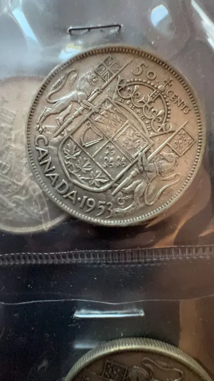 1953 Canada 50 Cents Elizabeth II 80% Silver Coin 11.66g