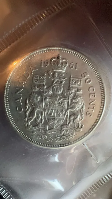 1961 Canada 50 Cents Silver Coin, Elizabeth II, 80% Silver, 11.66g