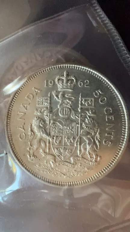 1962 Canada 50 Cents Coin, Elizabeth II, 80% Silver, 11.66g