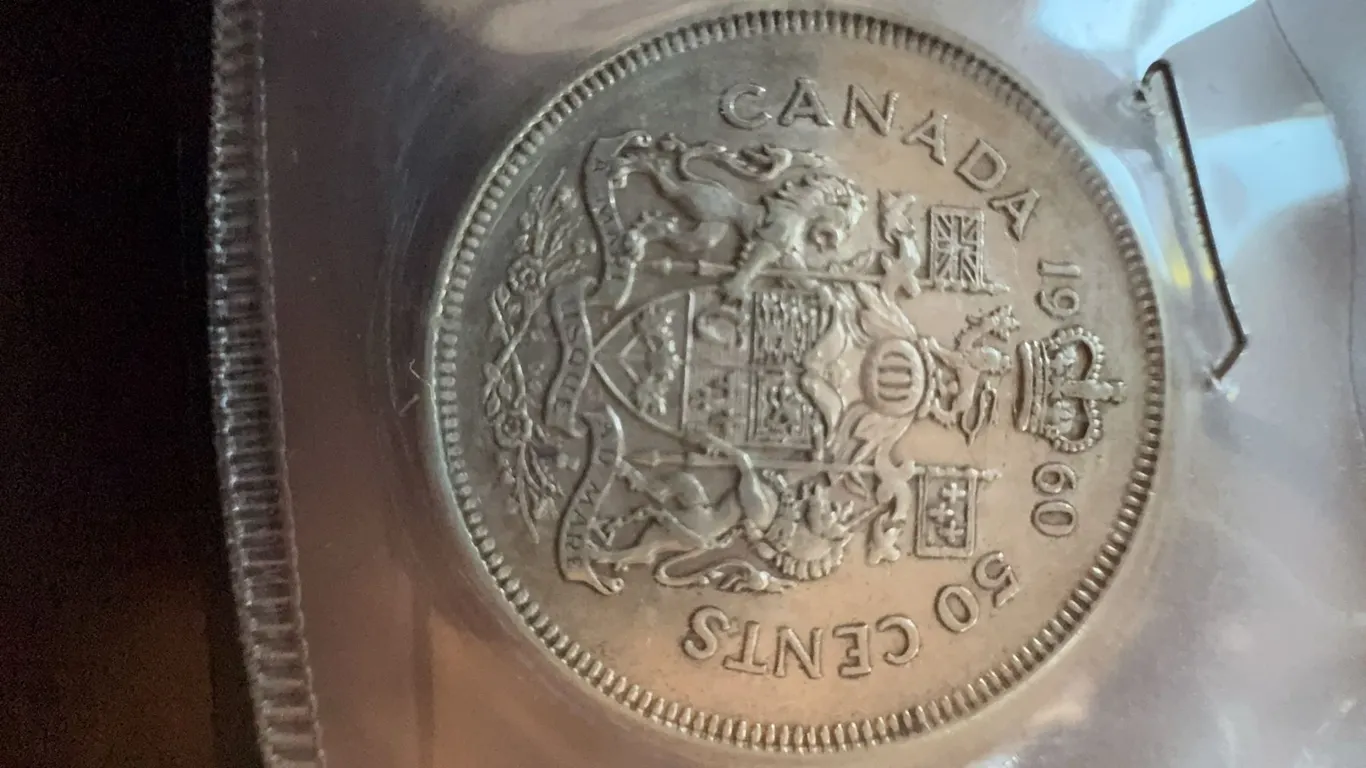 1960 Canada 50 Cents Coin, 80% Silver, 11.66g
