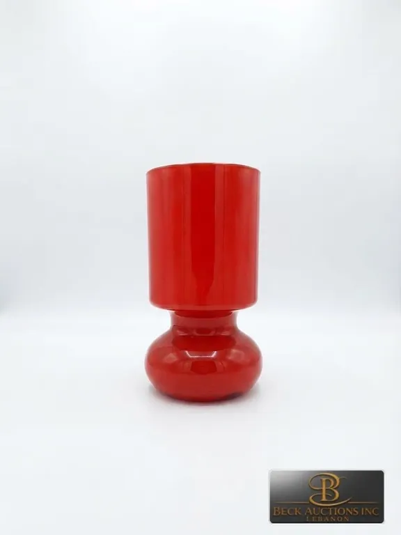 Red Modern Cylindrical Glass Vase
