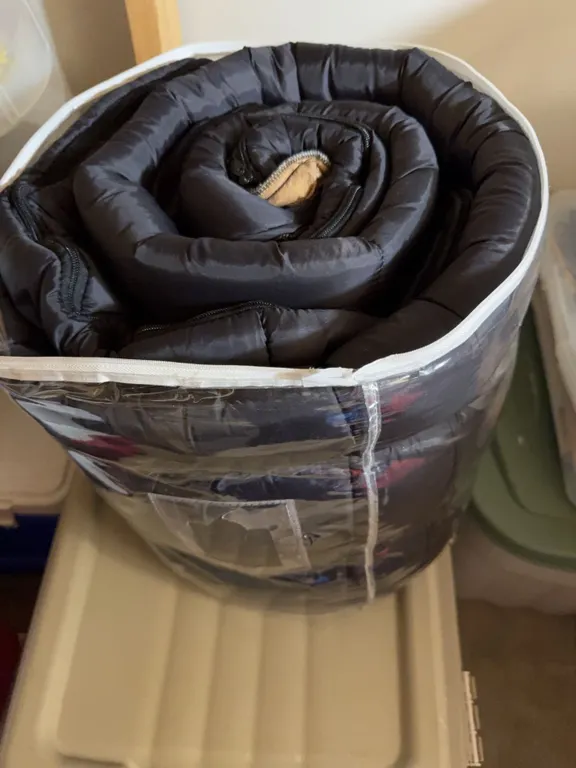 Black Polyester Bedding Comforter in Zipper Storage Bag