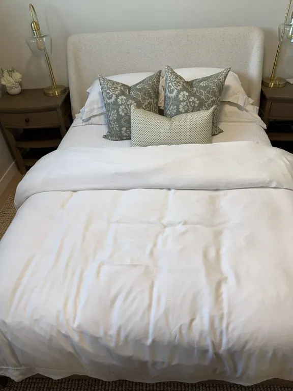 Queen Size Bed Frame With Headboard and Bedding Set