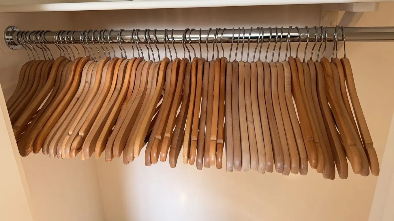 32 Wooden Clothing Hangers