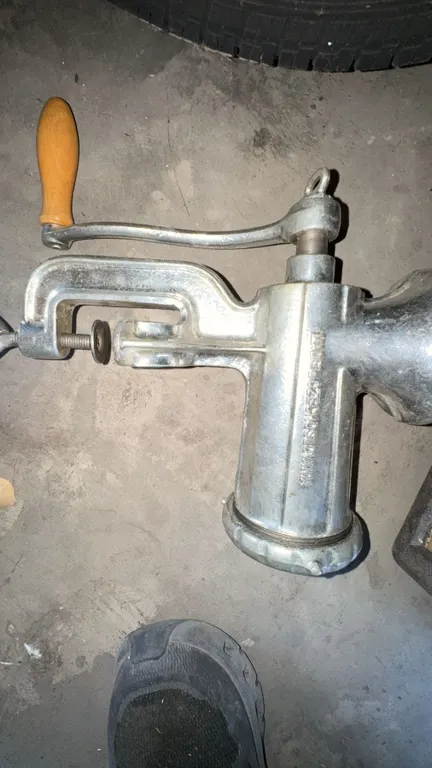 Universal No. 2 Cast Iron Meat Grinder With Wooden Handle