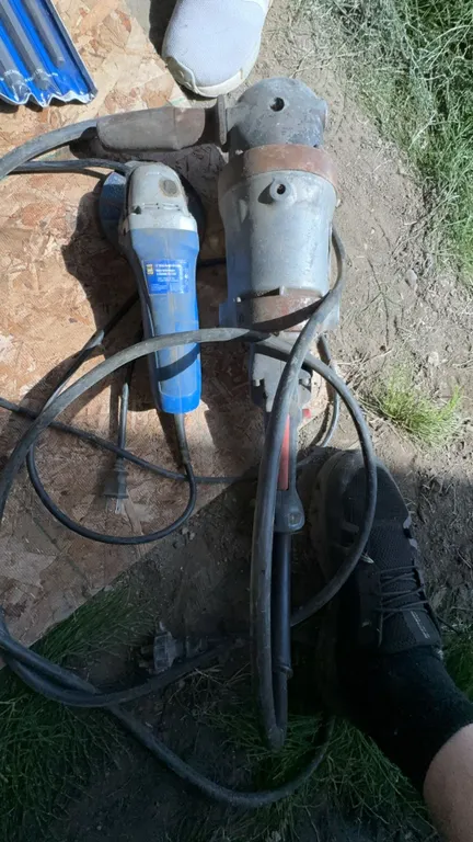 2 Electric Angle Grinders with Cords
