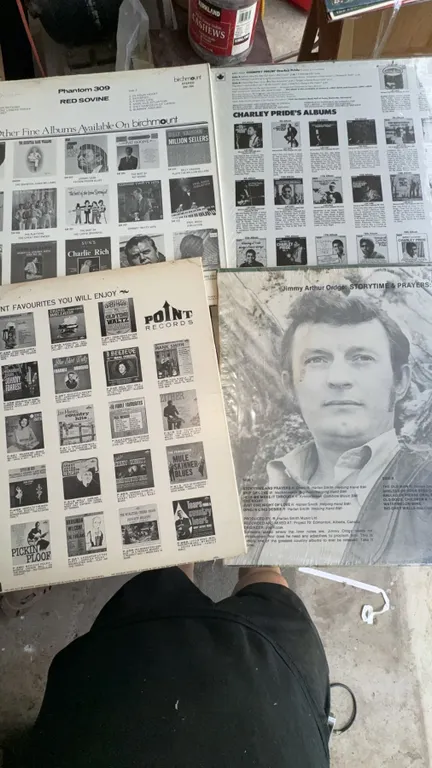4 Country Vinyl LP Albums Assorted Artists