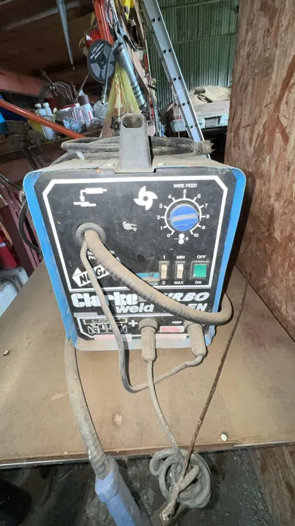 Clarke Turbo Weld 100EN Wire Feed Welder