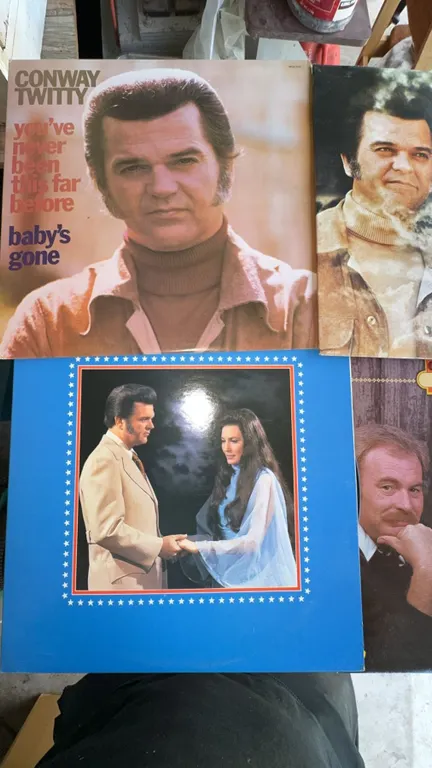 5 Country LPs: Conway Twitty, Loretta Lynn, Garrison Bros