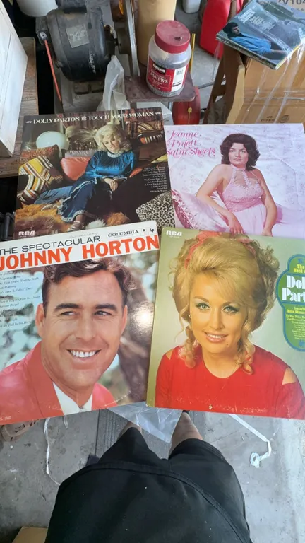 4 Country Vinyl LP Records - Parton, Horton, Others