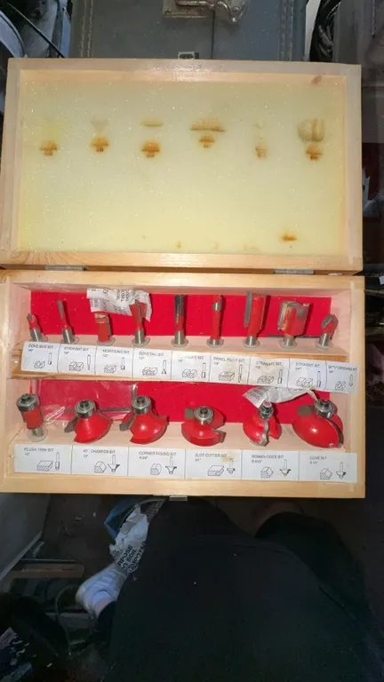 14-Piece Router Bit Set with Wooden Case