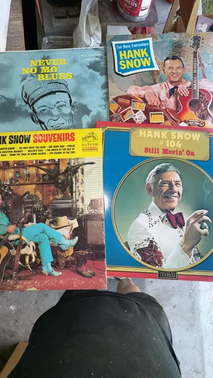 4 Hank Snow Vinyl Records