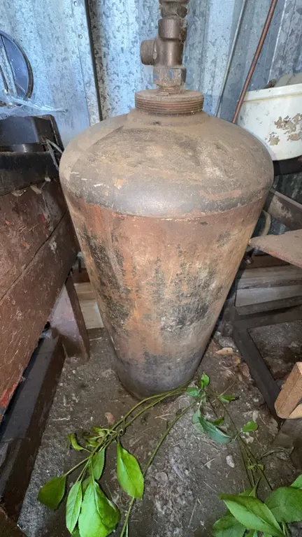 Large Compressed Gas Cylinder with Valve