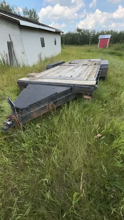Tandem Axle Flatbed Utility Trailer, Steel Frame, Wood Deck