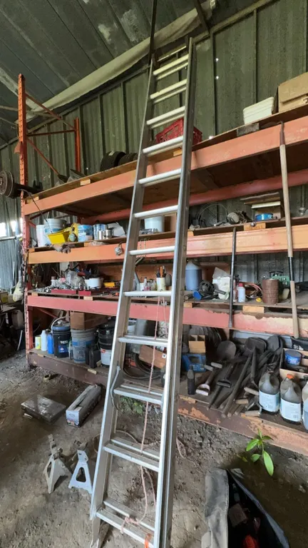 Reyholds Extrusion Aluminum Extension Ladder
