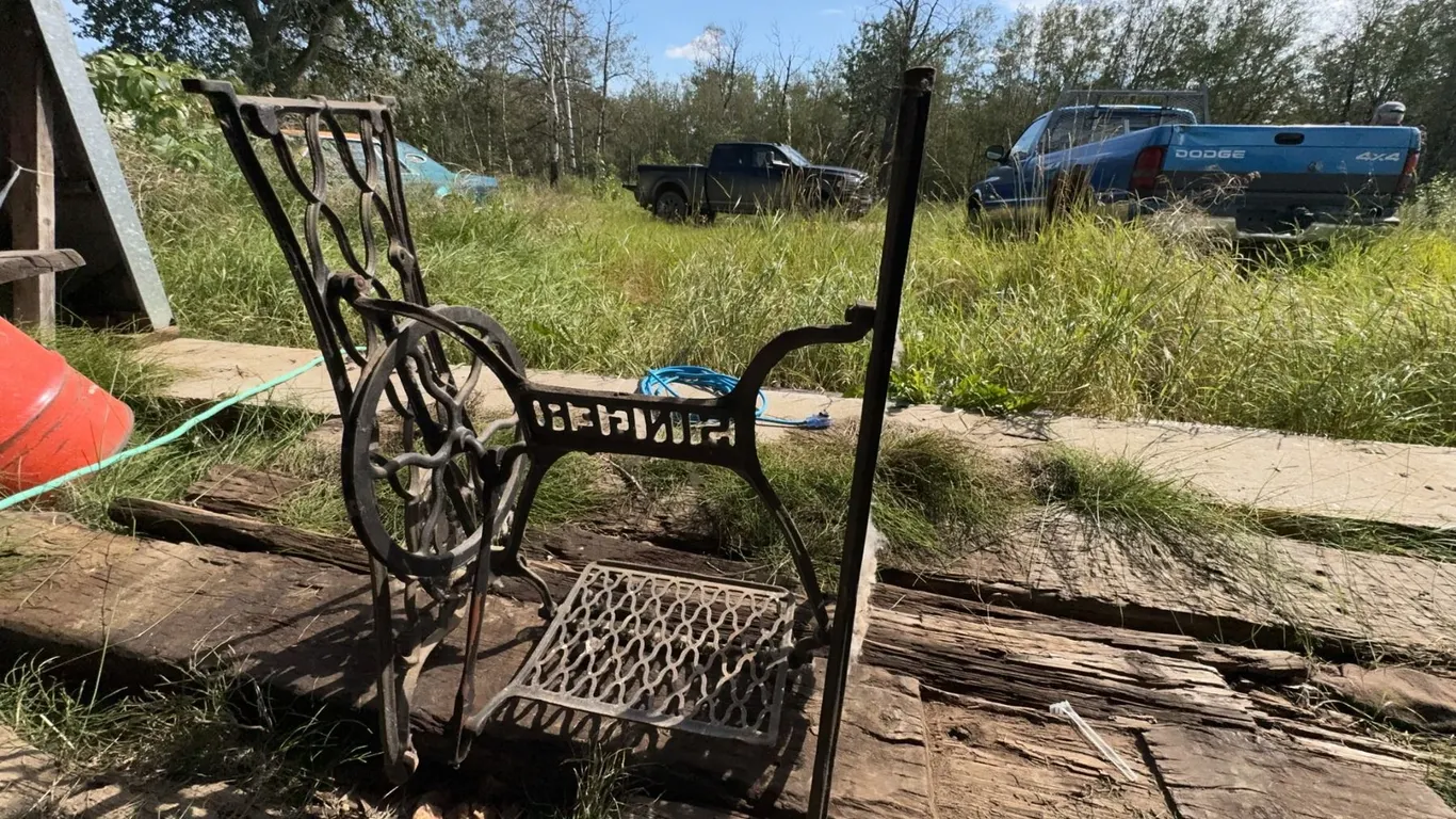 Singer Cast Iron Treadle Sewing Machine Base