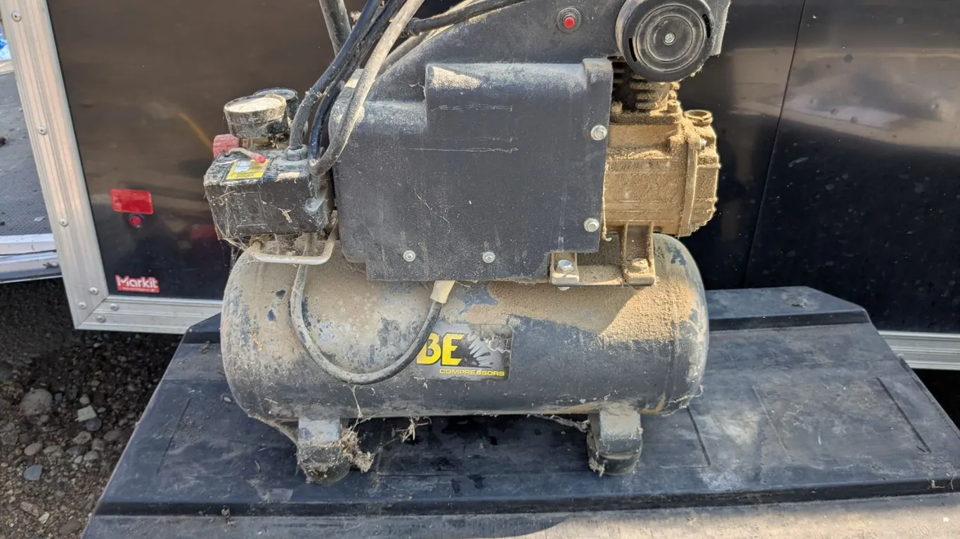 Small air compressor, "BE Compressors"