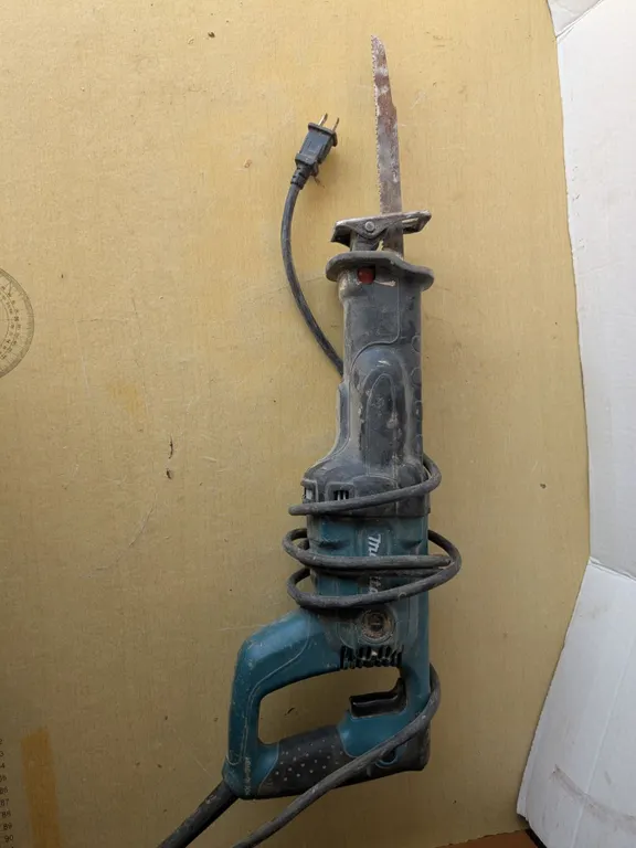 Makita sawzall