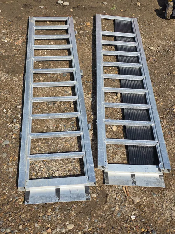 2 trailer ramps- 7ft L