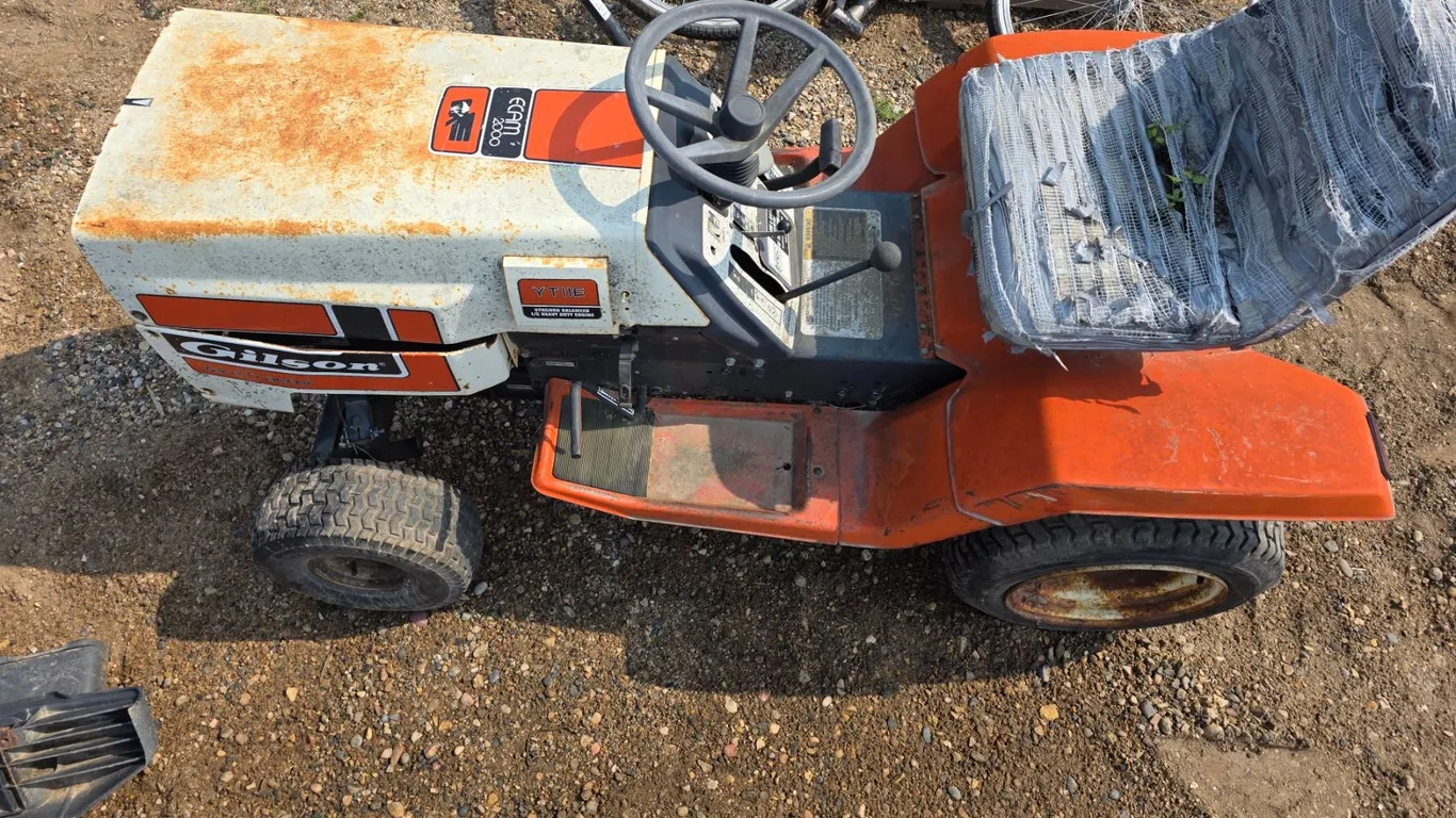 Gilson yard tractor- has key- not tested