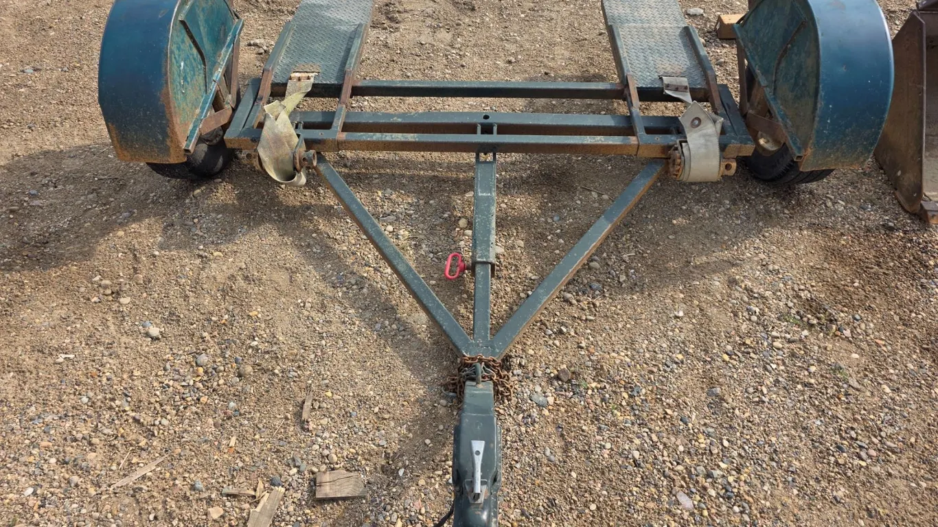 Car dolly with hitch- 6ft Width- has straps- no vin