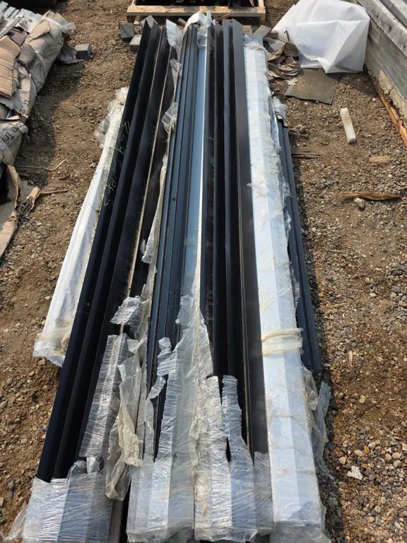 Assorted roof capping- 10ft pieces
