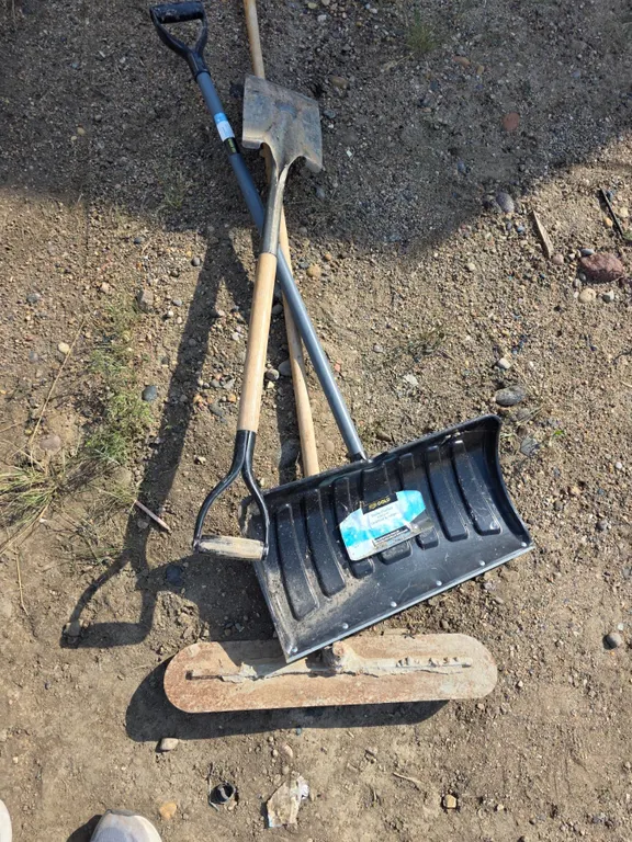 Assorted hand tools- shovels