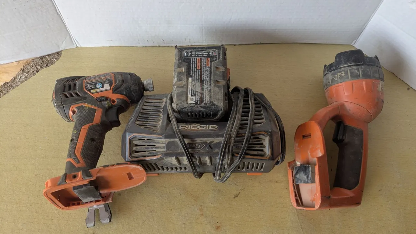 Rigid cordless flashlight and impact screwdriver, with battery and charger, tested-works
