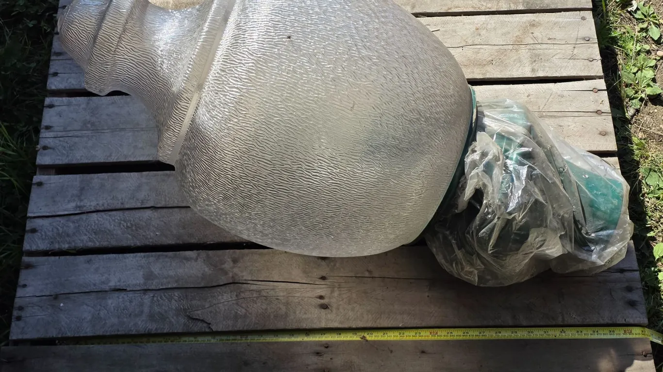 Light Fixture (Plastic Shade)
