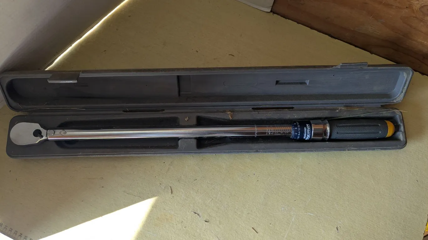 Mastercraft Maximum 1/2" torque wrench, with case