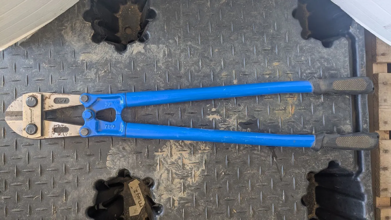 Mastercraft 30" bolt cutters